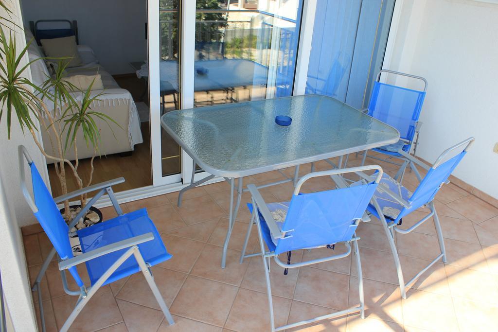 Apartments 4 Dolphins Rogoznica  Ngoại thất bức ảnh